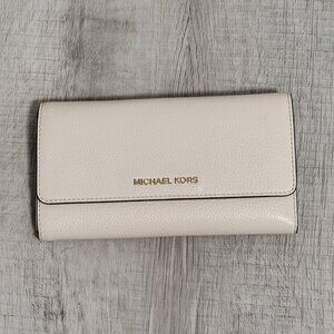 MICHAEL Michael Kors Jetset Travel Large Trifold Wallet